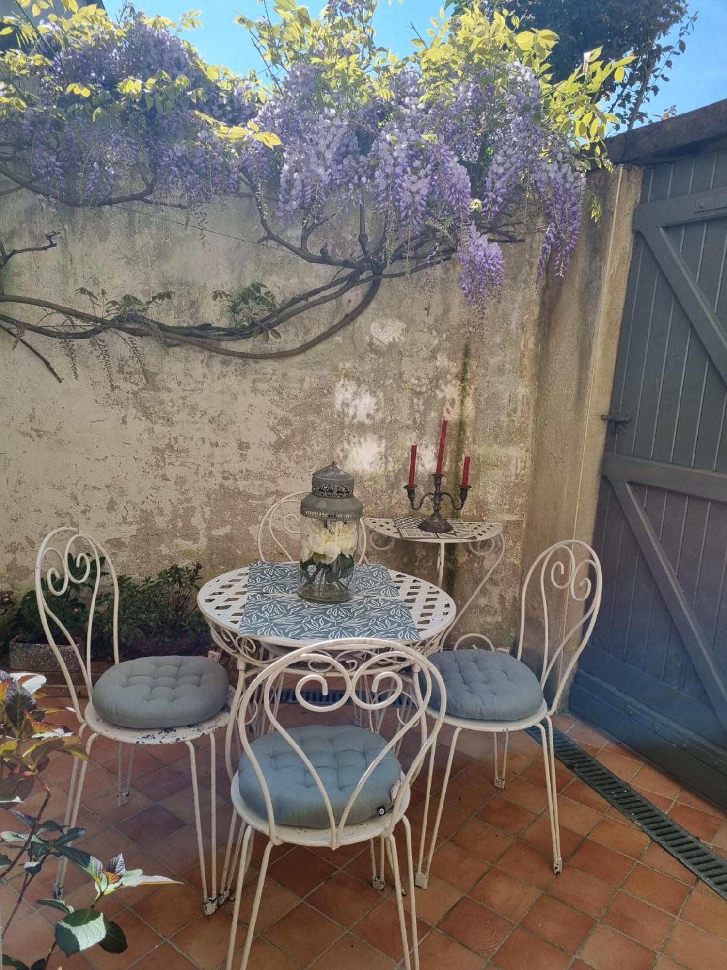 Charmante Maison Ancienne Avec Cour アランソン エクステリア 写真